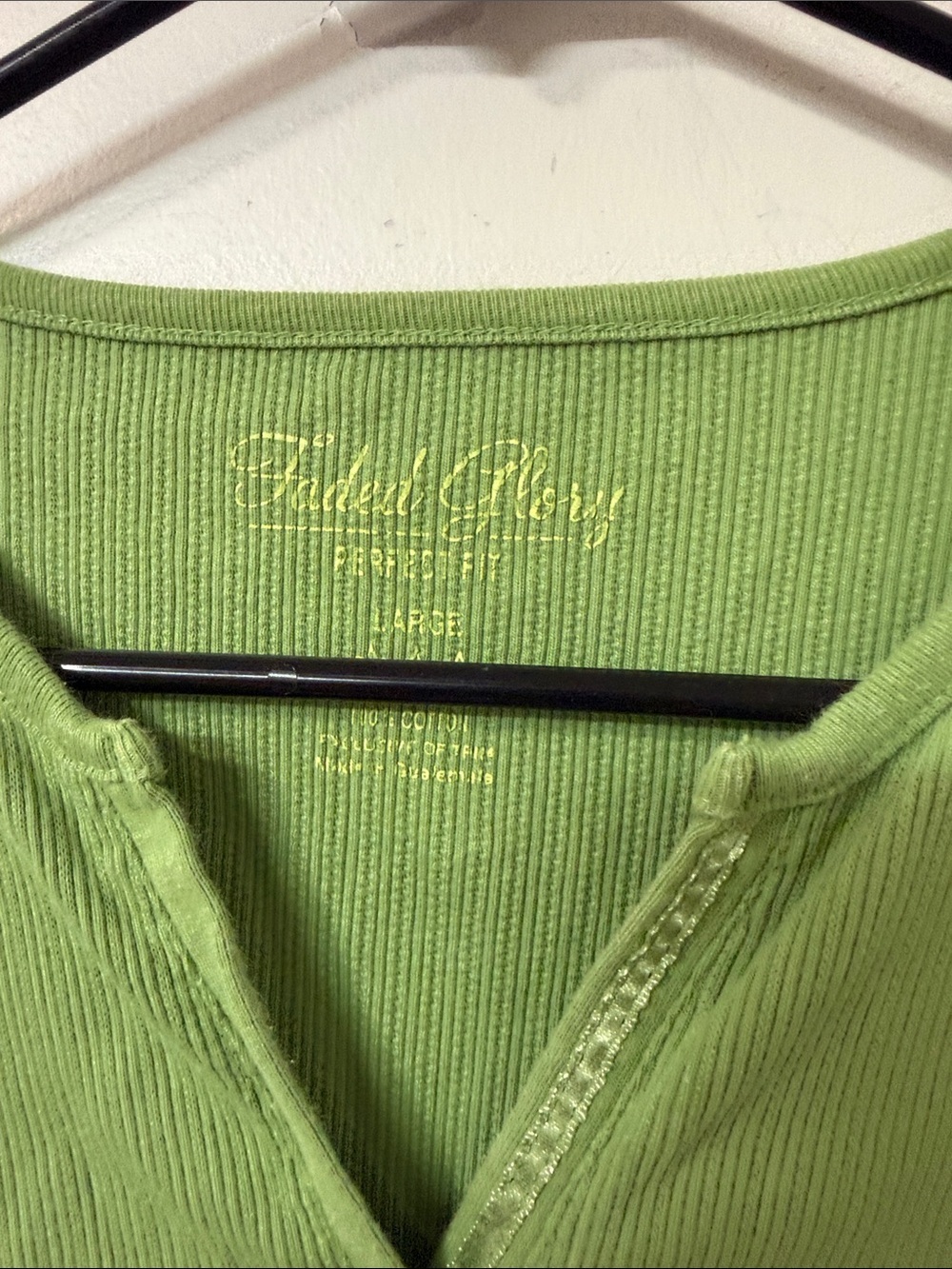 Faded Glory Long Sleeve Ribbed Henley Top - Light Green Y2K - Picture 2 of 2